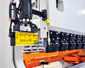 Sincro-electronic press brake LVD 4 axes CNC