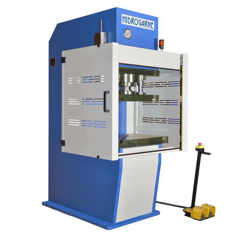 Motorized hydraulic presses with C-frame: CM series