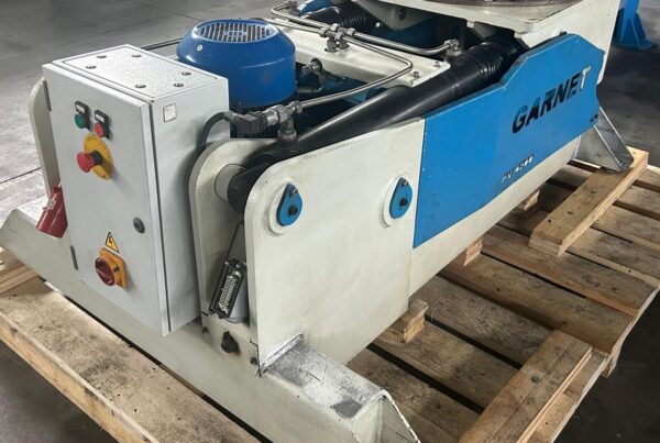 POSICIONADOR HIDRÁULICO DE TRES EJES GARNET MOD. PV-4500 de ocasion